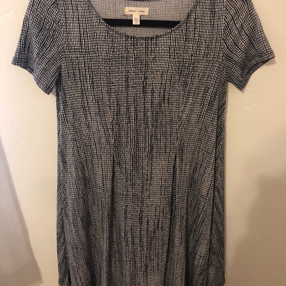UO printed t shirt dress